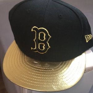 Designer B hat
